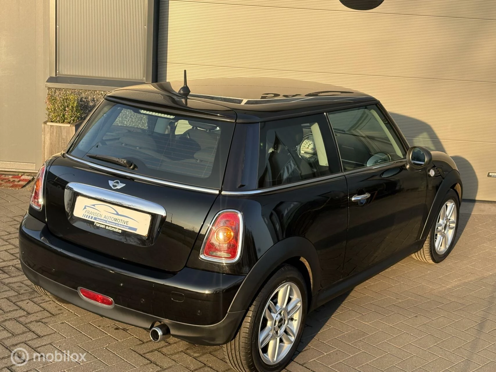 Hoofdafbeelding MINI One