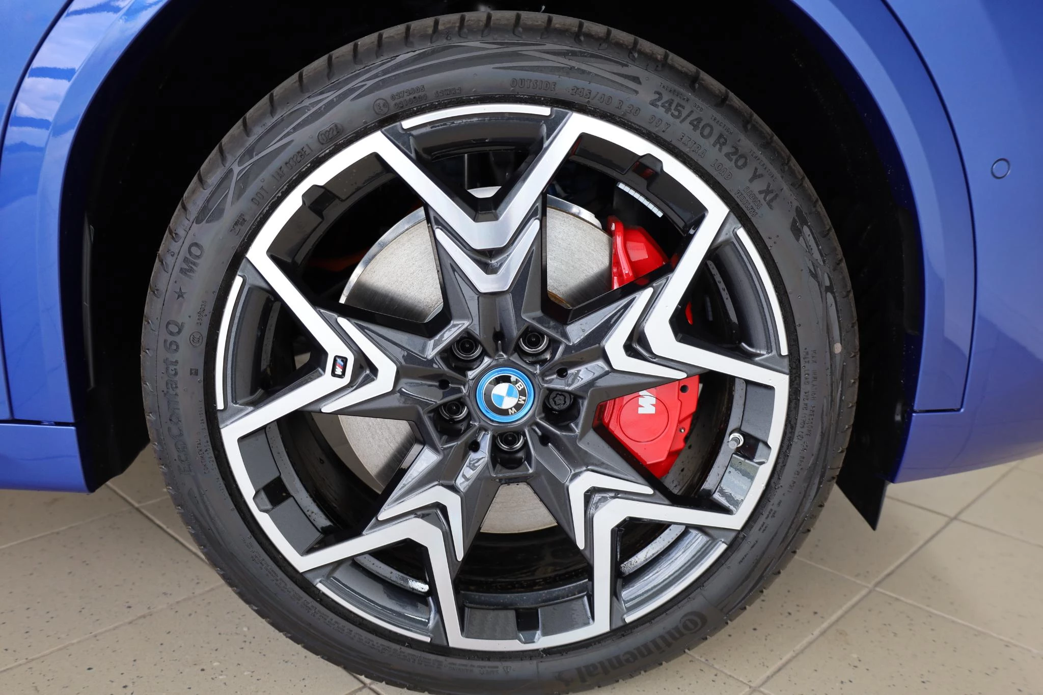 Hoofdafbeelding BMW iX2