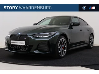 BMW i4 eDrive35 High Executive M Sport / Trekhaak / Achteruitrijcamera / Active Cruise Control / Live Cockpit Professional / Parking Assistant / Stoelverwarming
