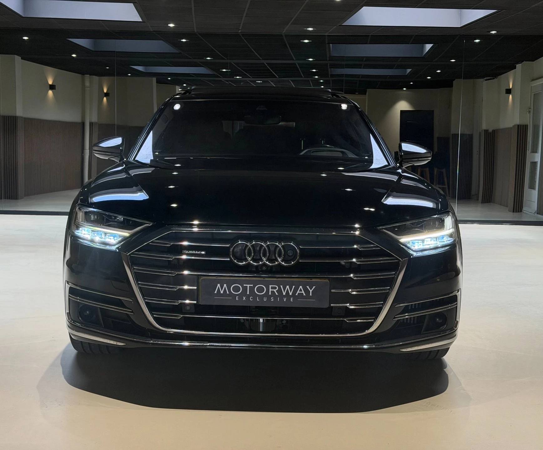 Hoofdafbeelding Audi A8