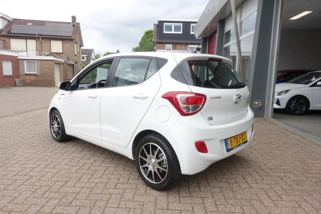 Hoofdafbeelding Hyundai i10