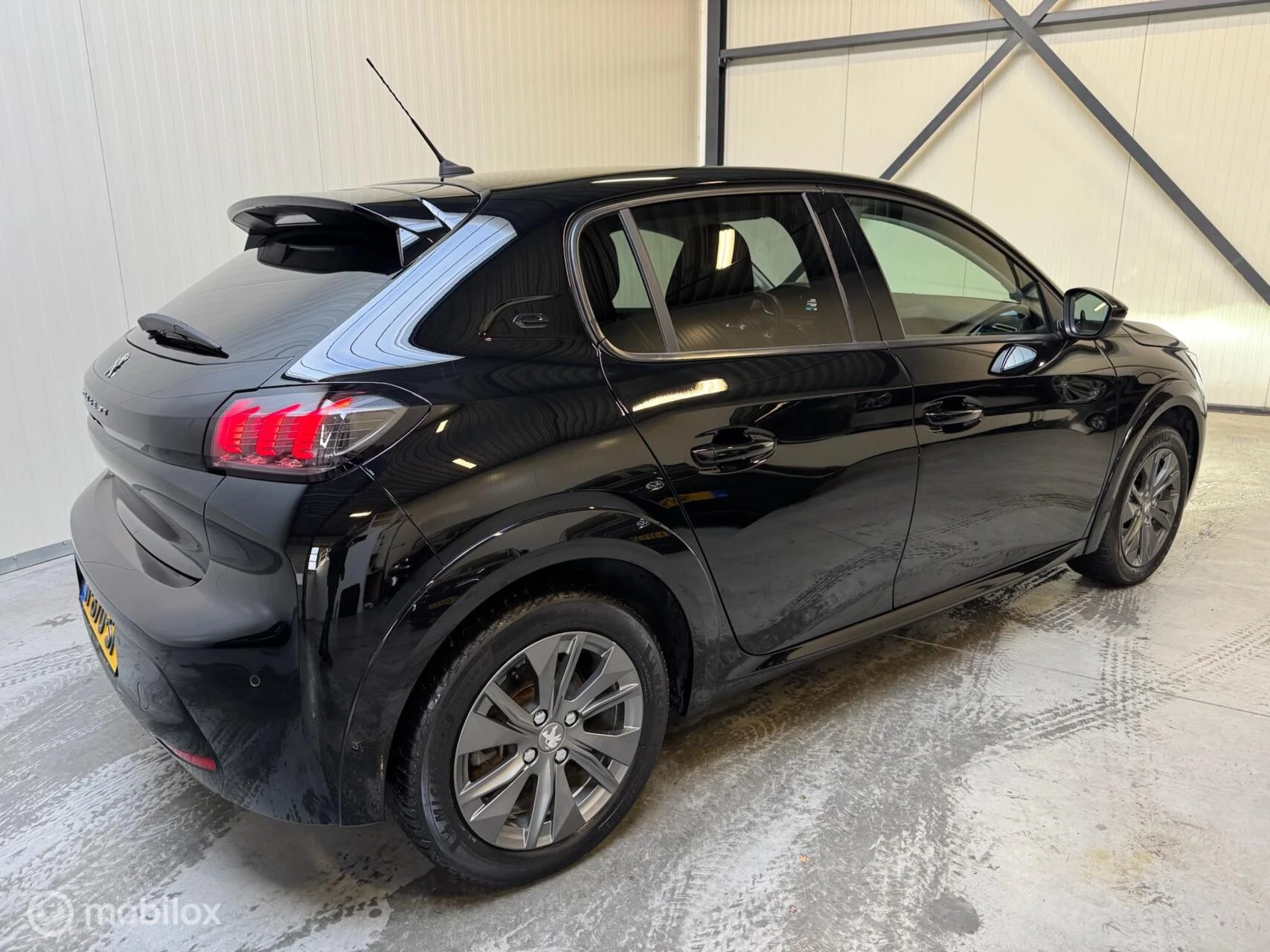 Hoofdafbeelding Peugeot e-208