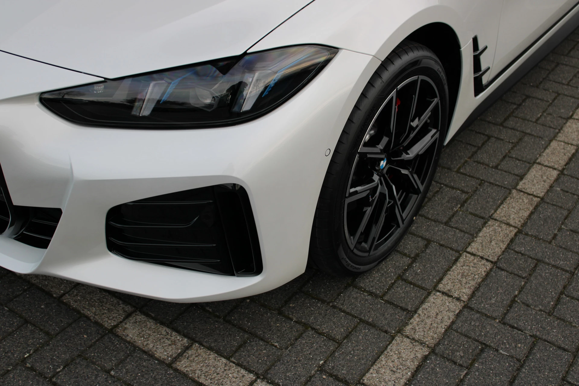 Hoofdafbeelding BMW i4