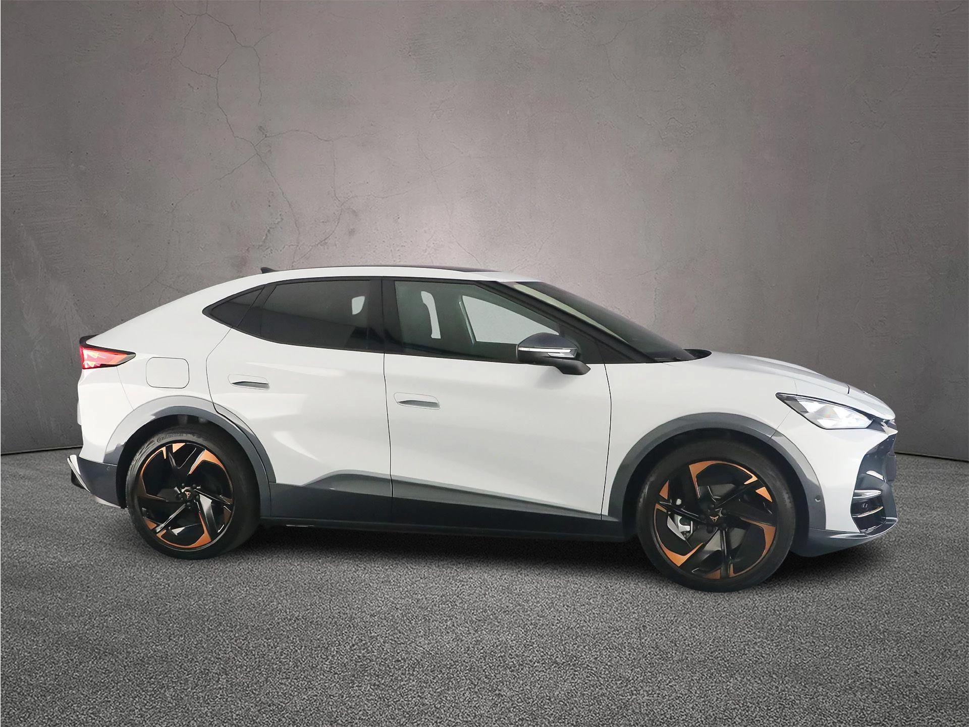 Hoofdafbeelding CUPRA Tavascan