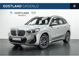 BMW X1 xDrive25e M Sport Automaat / Achteruitrijcamera / Sportstoelen / Comfort Access / M Adaptief onderstel / Stoelverwarming / Adaptieve LED / Parking Assistant
