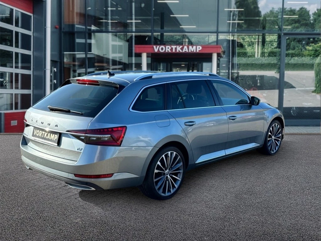 Hoofdafbeelding Škoda Superb