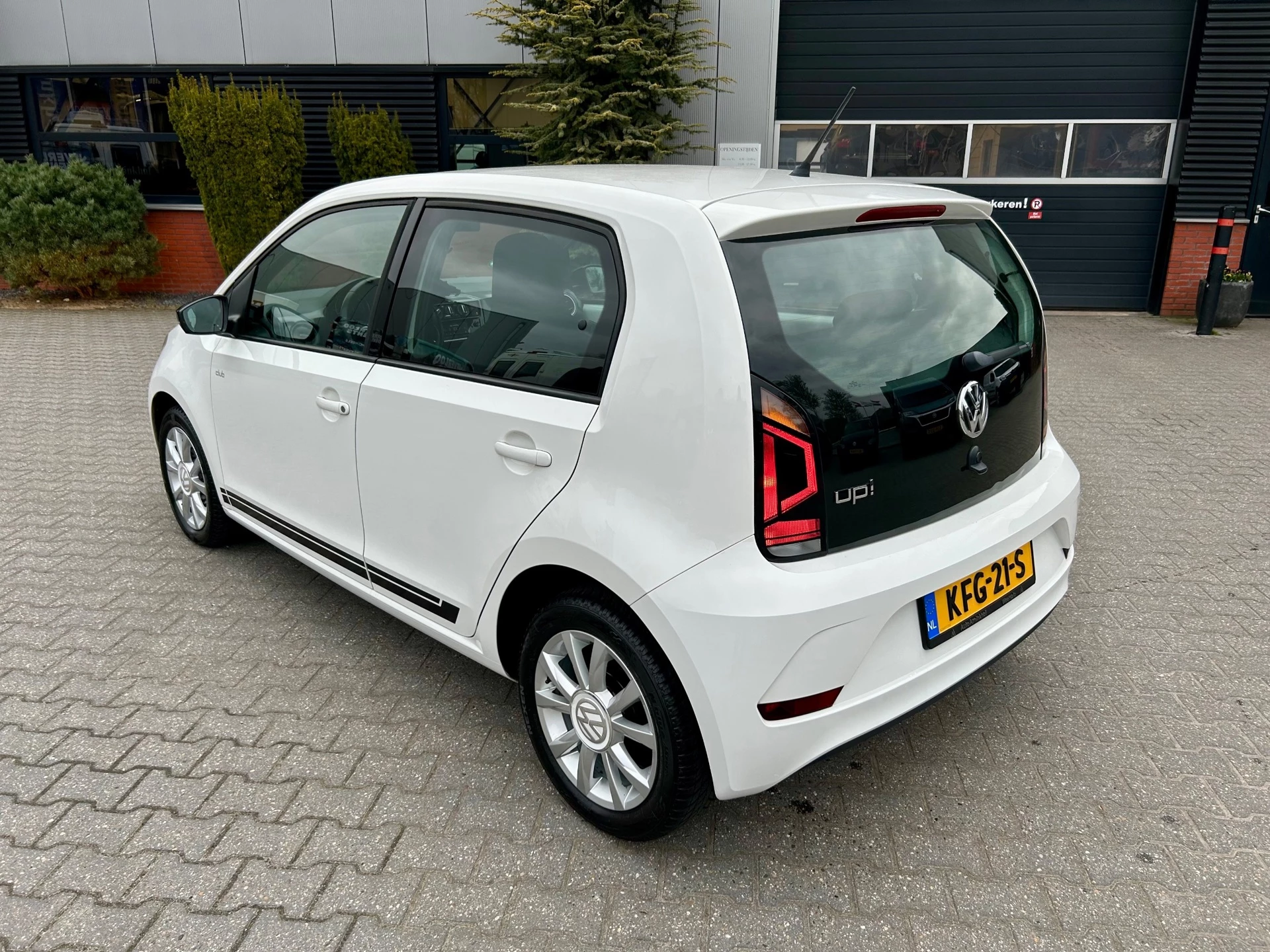 Hoofdafbeelding Volkswagen up!