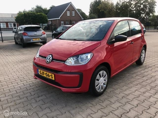 Volkswagen Up! 1.0 up! beats 5drs ell pakk ..63.930 Km