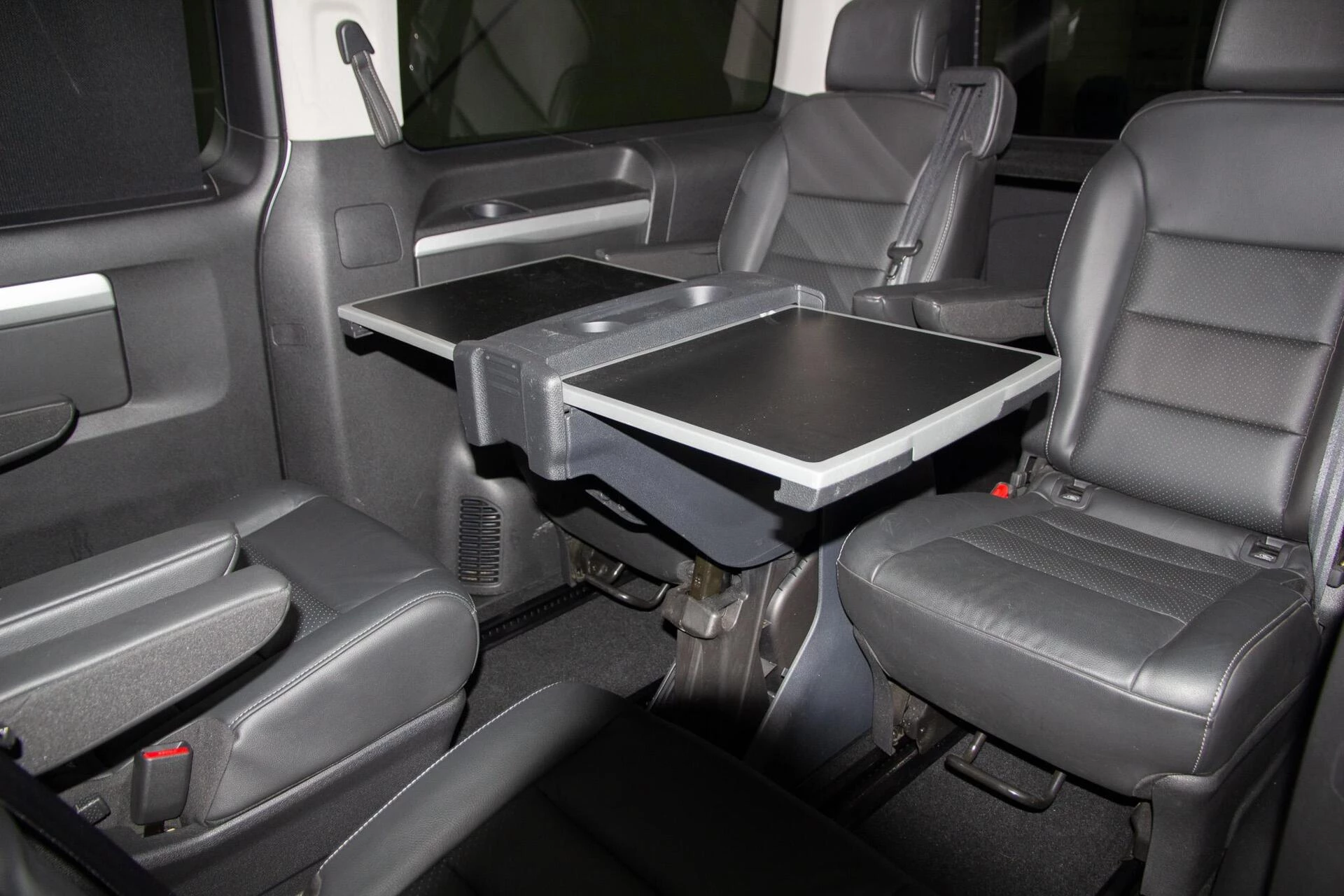 Hoofdafbeelding Peugeot e-Traveller