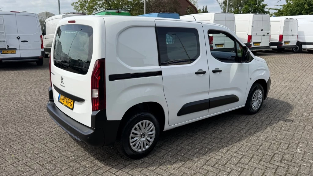 Hoofdafbeelding Peugeot Partner
