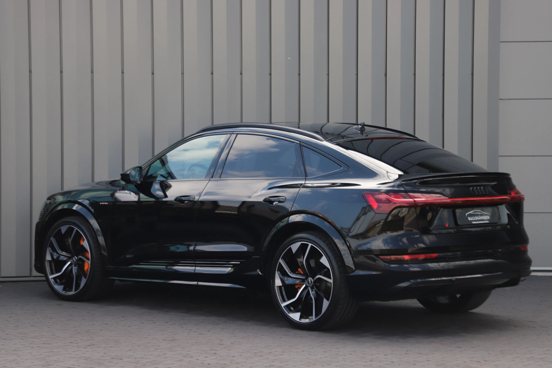 Hoofdafbeelding Audi e-tron