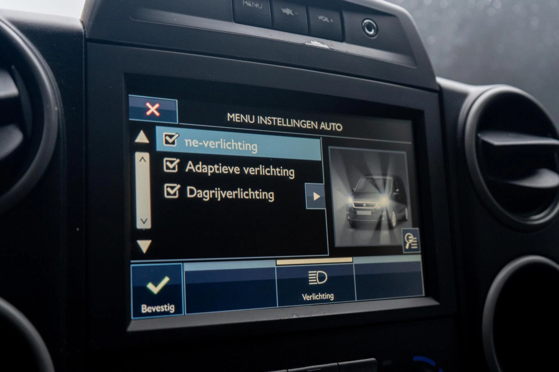 Hoofdafbeelding Peugeot Partner