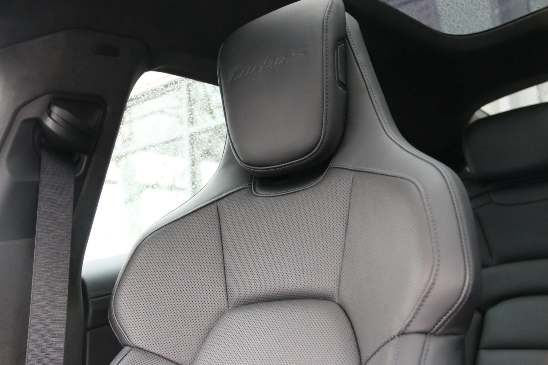 Hoofdafbeelding Porsche Taycan