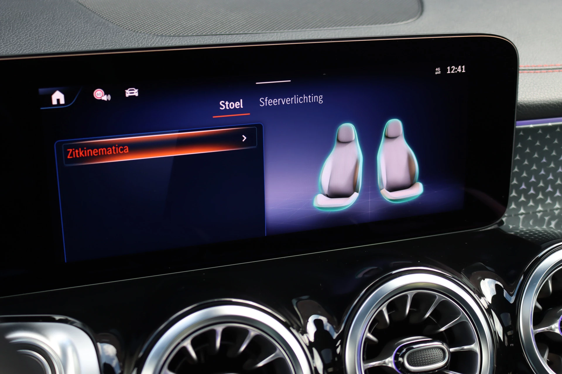 Hoofdafbeelding Mercedes-Benz EQB