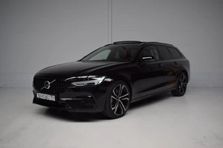 Hoofdafbeelding Volvo V90 Volvo V90 2.0 T8 AWD R-Design SOH 92% / LEER / 360CAMERA / BOWERS & WILKINS / CARPLAY / ADAPT.CRUISE / HEAD-UP / ON-CALL