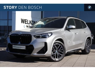 BMW X1 sDrive18i M Sport Automaat / M Adaptief onderstel / Sportstoelen / Comfort Access / Achteruitrijcamera / Adaptieve LED