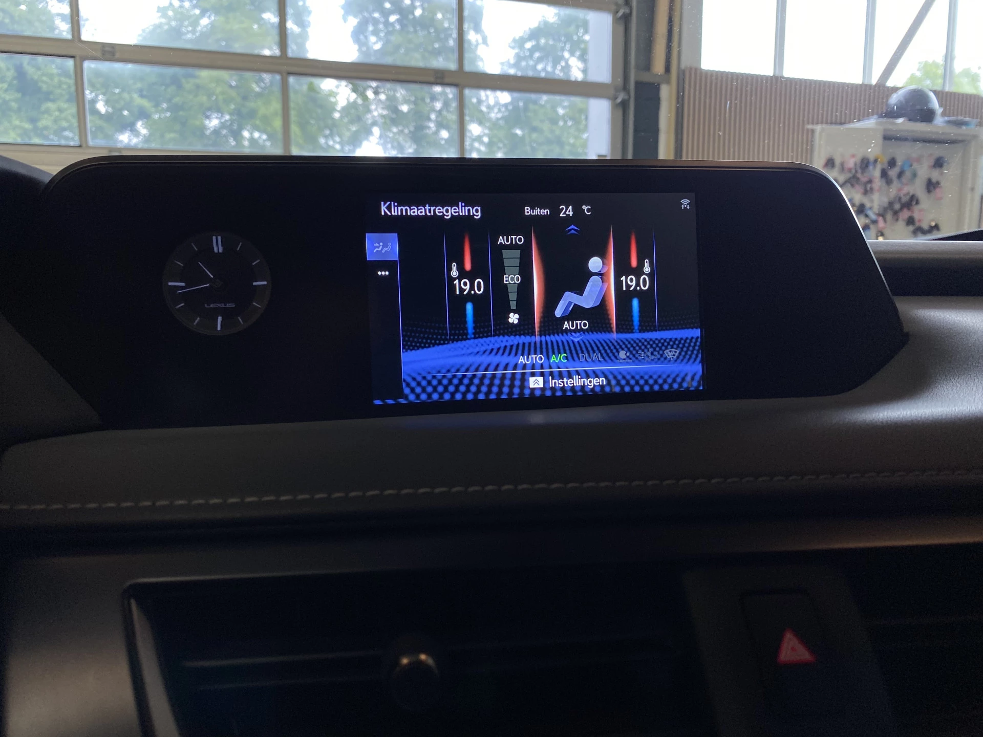 Hoofdafbeelding Lexus UX