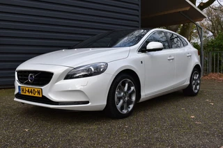Volvo V40 VOLVO V40 2.0 D2 OCEAN RACE BNS!!! 11,894 EURO!!!