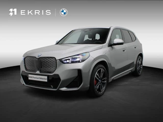 BMW iX1 eDrive20 M Sportpakket Pro | Driving Assistant Plus | Head-Up Display | 19"