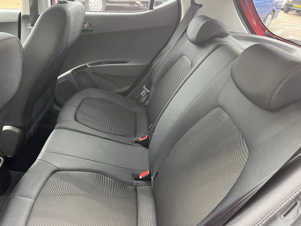 Hoofdafbeelding Hyundai i10