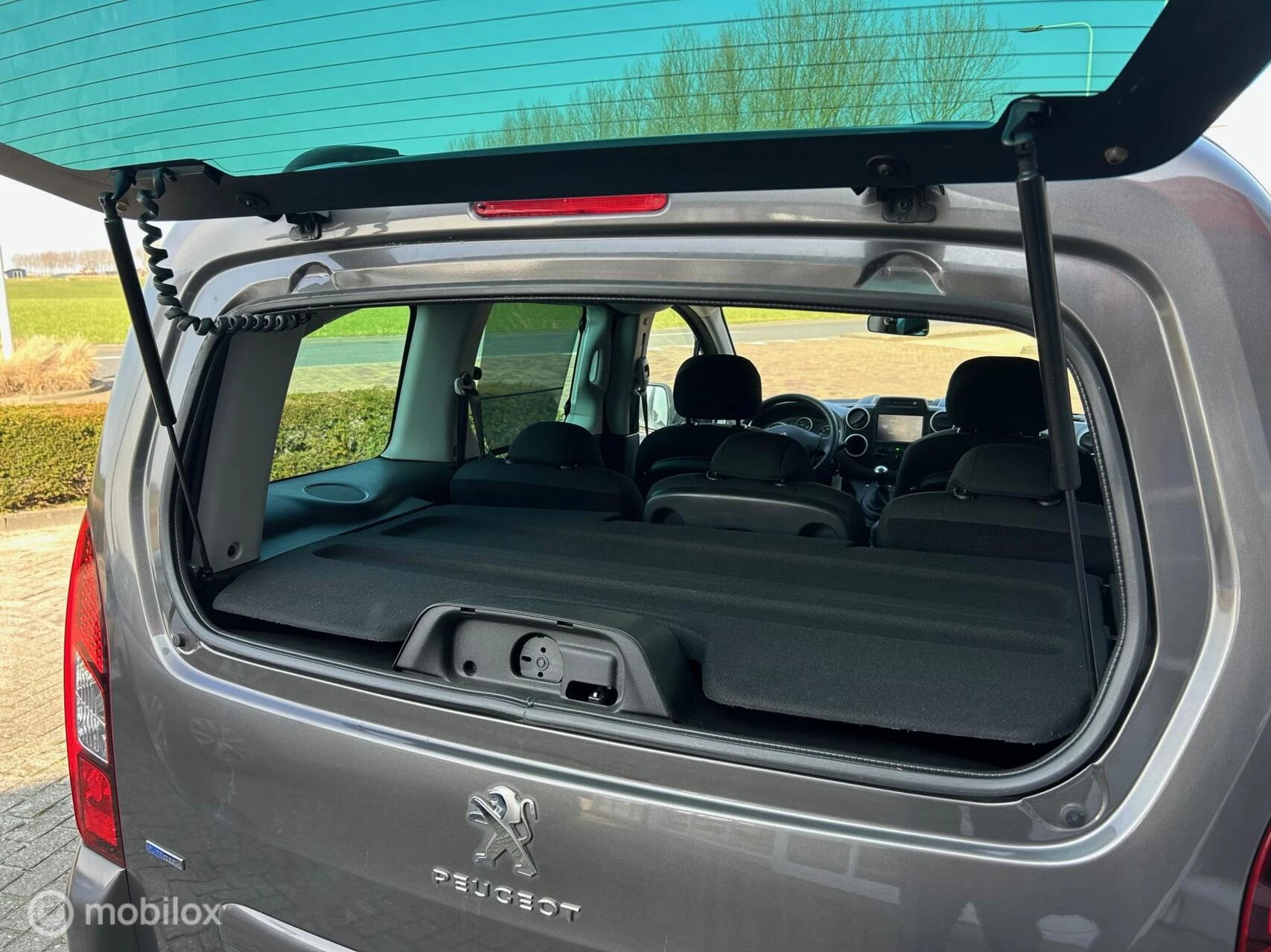 Hoofdafbeelding Peugeot Partner