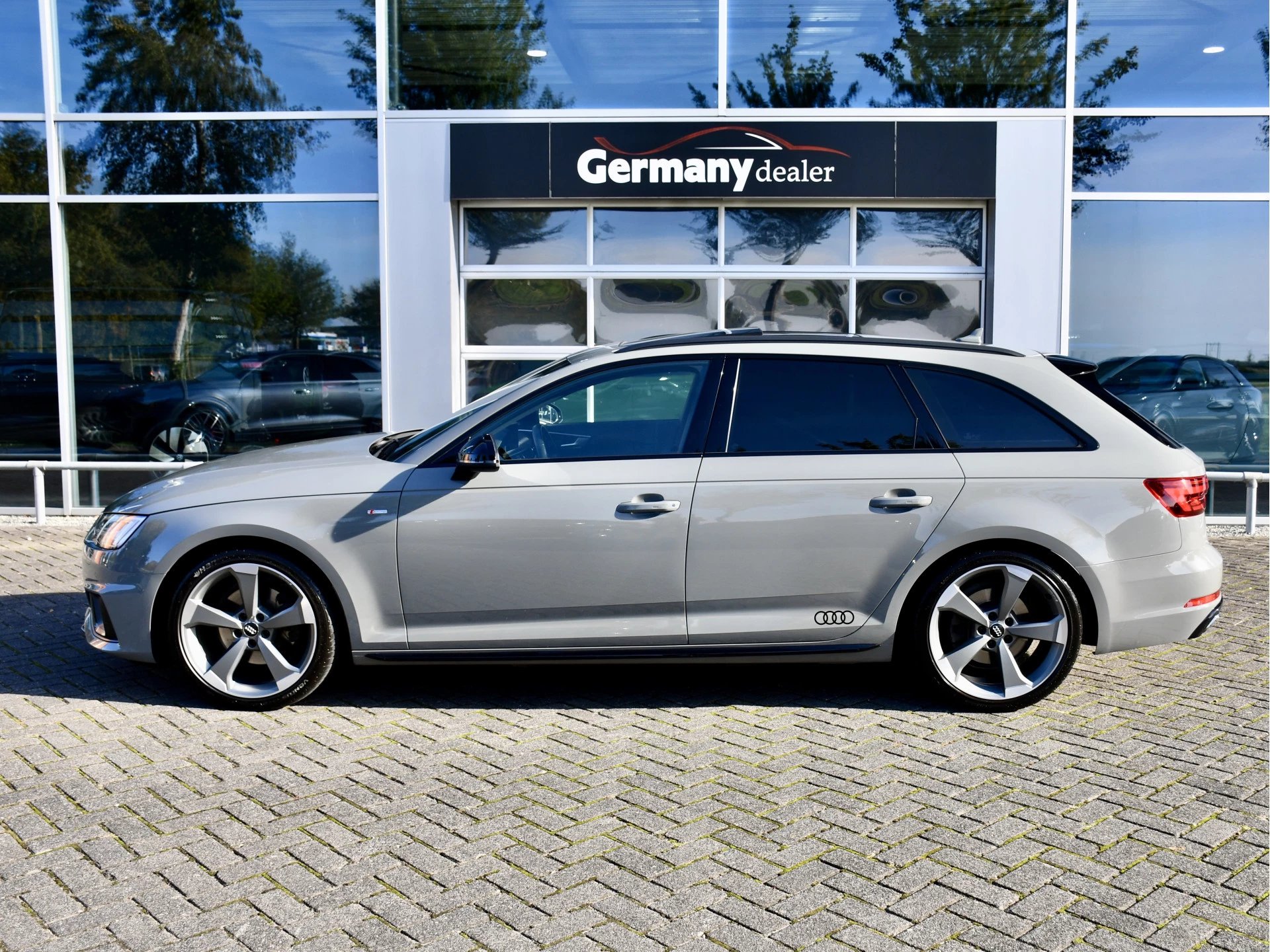 Hoofdafbeelding Audi A4