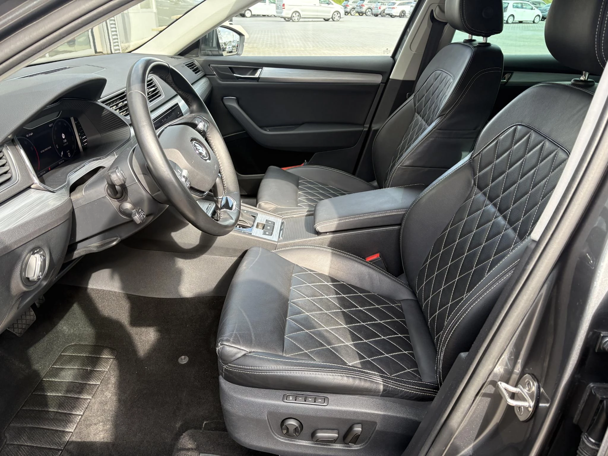 Hoofdafbeelding Škoda Superb