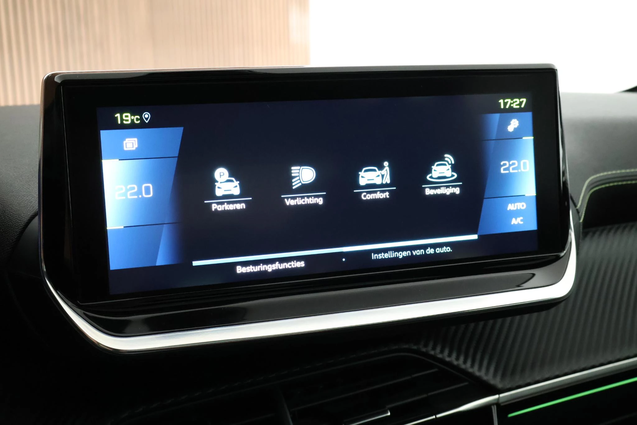Hoofdafbeelding Peugeot e-208