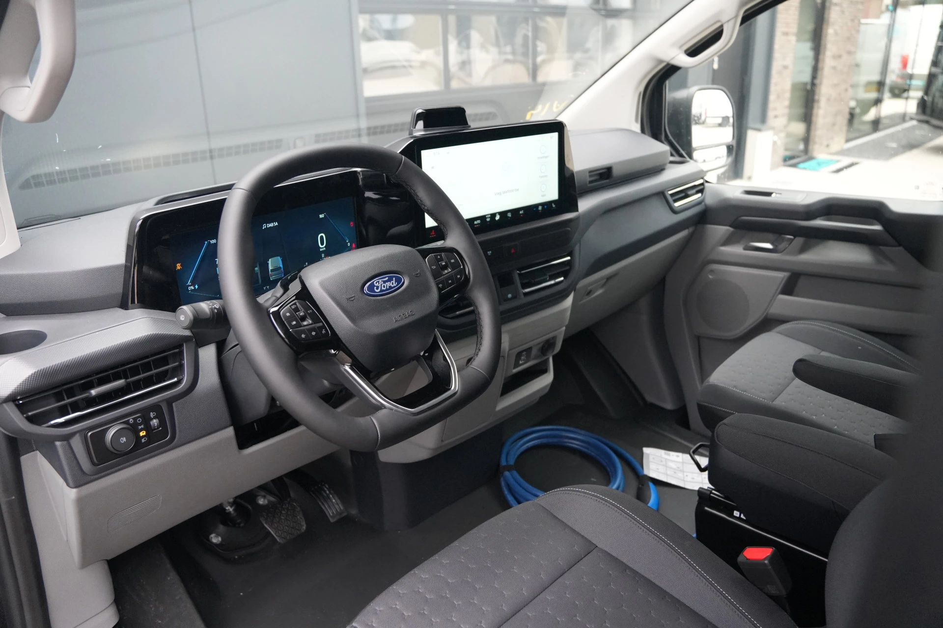 Hoofdafbeelding Ford E-Transit Custom