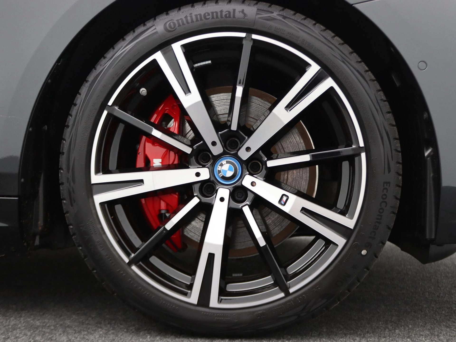 Hoofdafbeelding BMW i5