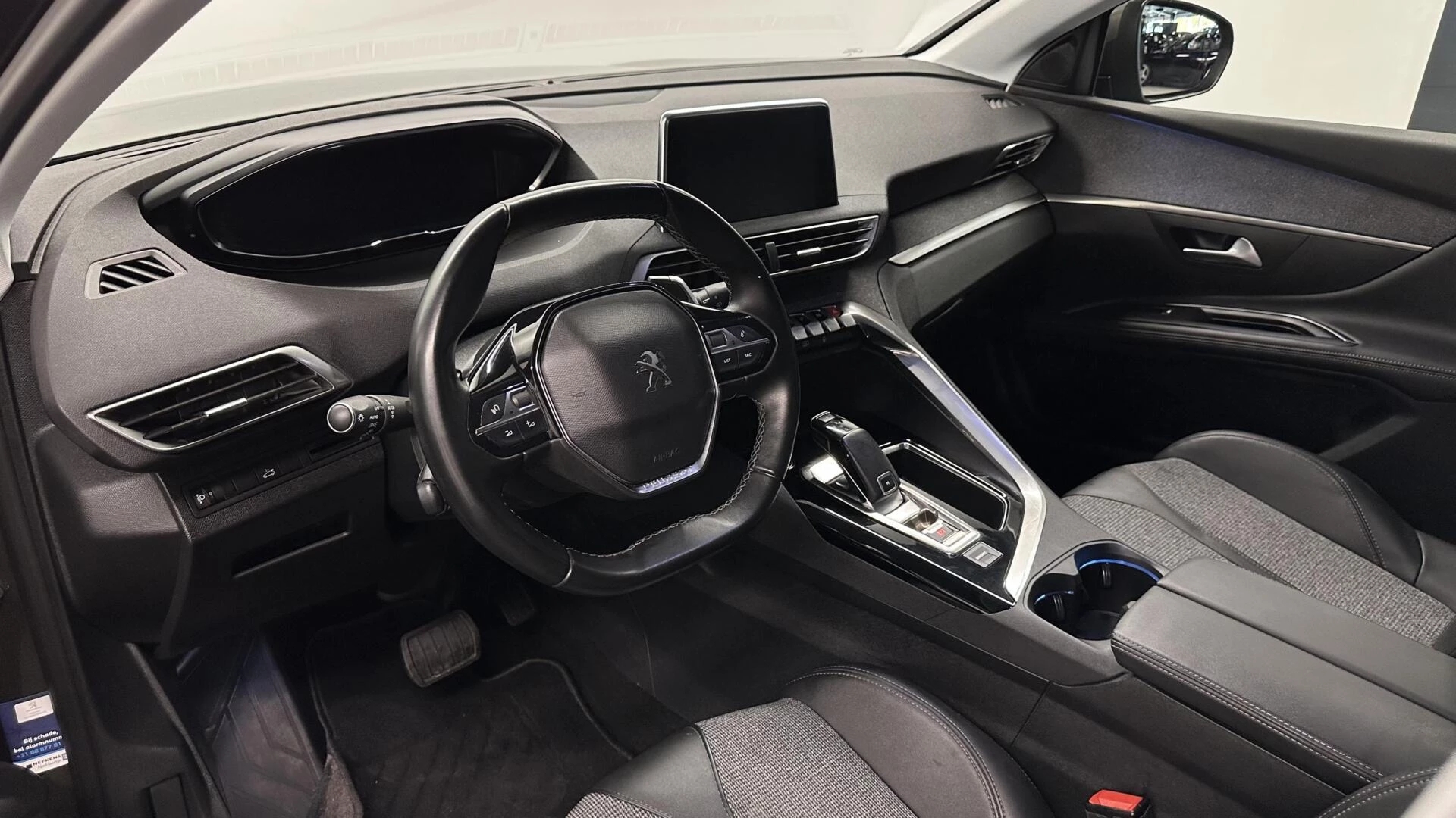 Hoofdafbeelding Peugeot 5008