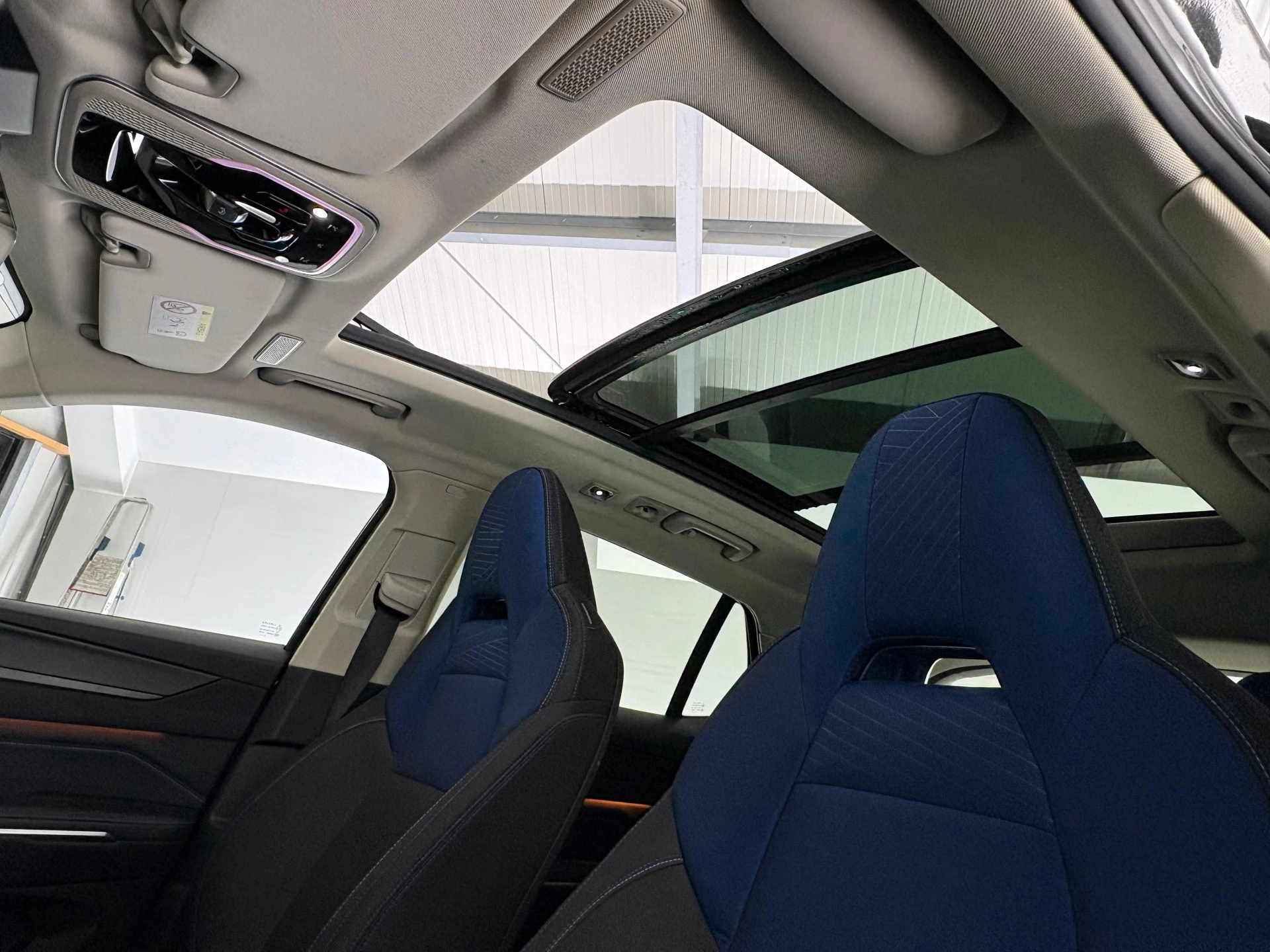 Hoofdafbeelding Lynk & Co 01