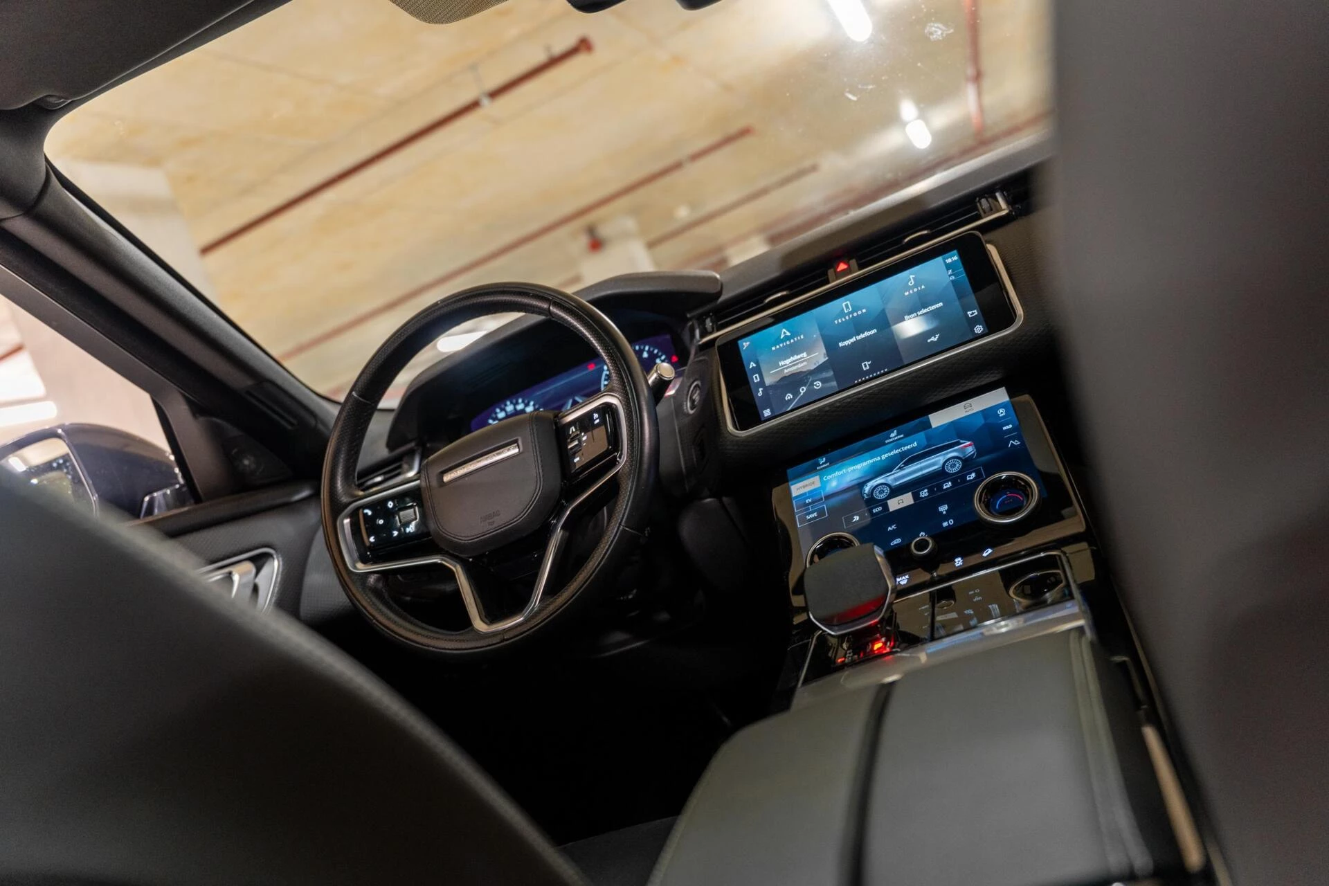 Hoofdafbeelding Land Rover Range Rover Velar