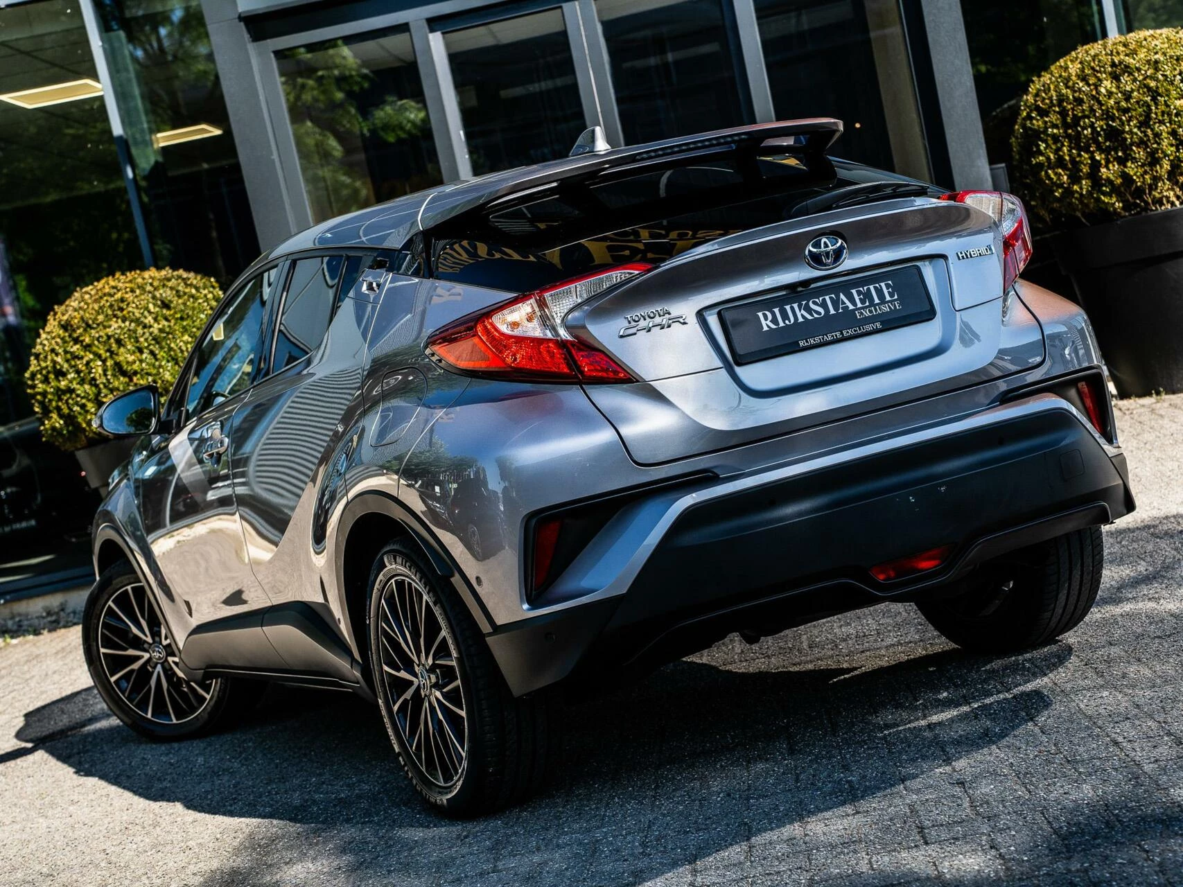 Hoofdafbeelding Toyota C-HR