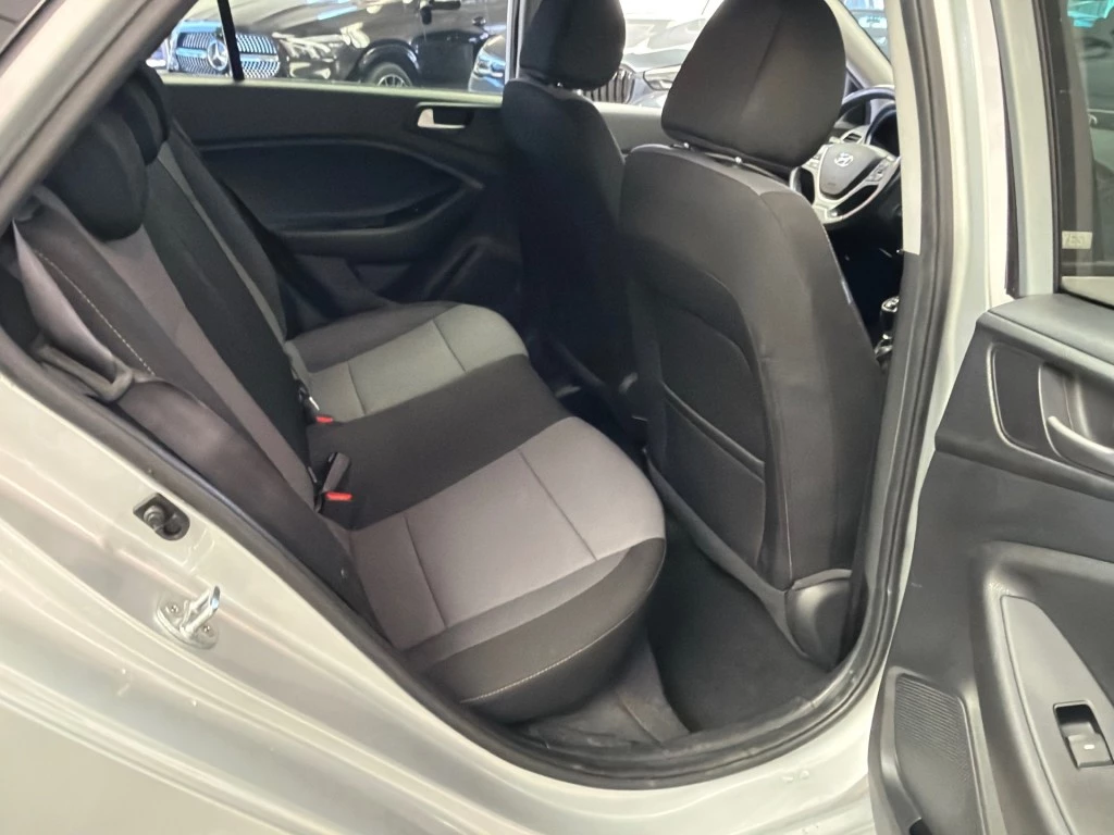 Hoofdafbeelding Hyundai i20