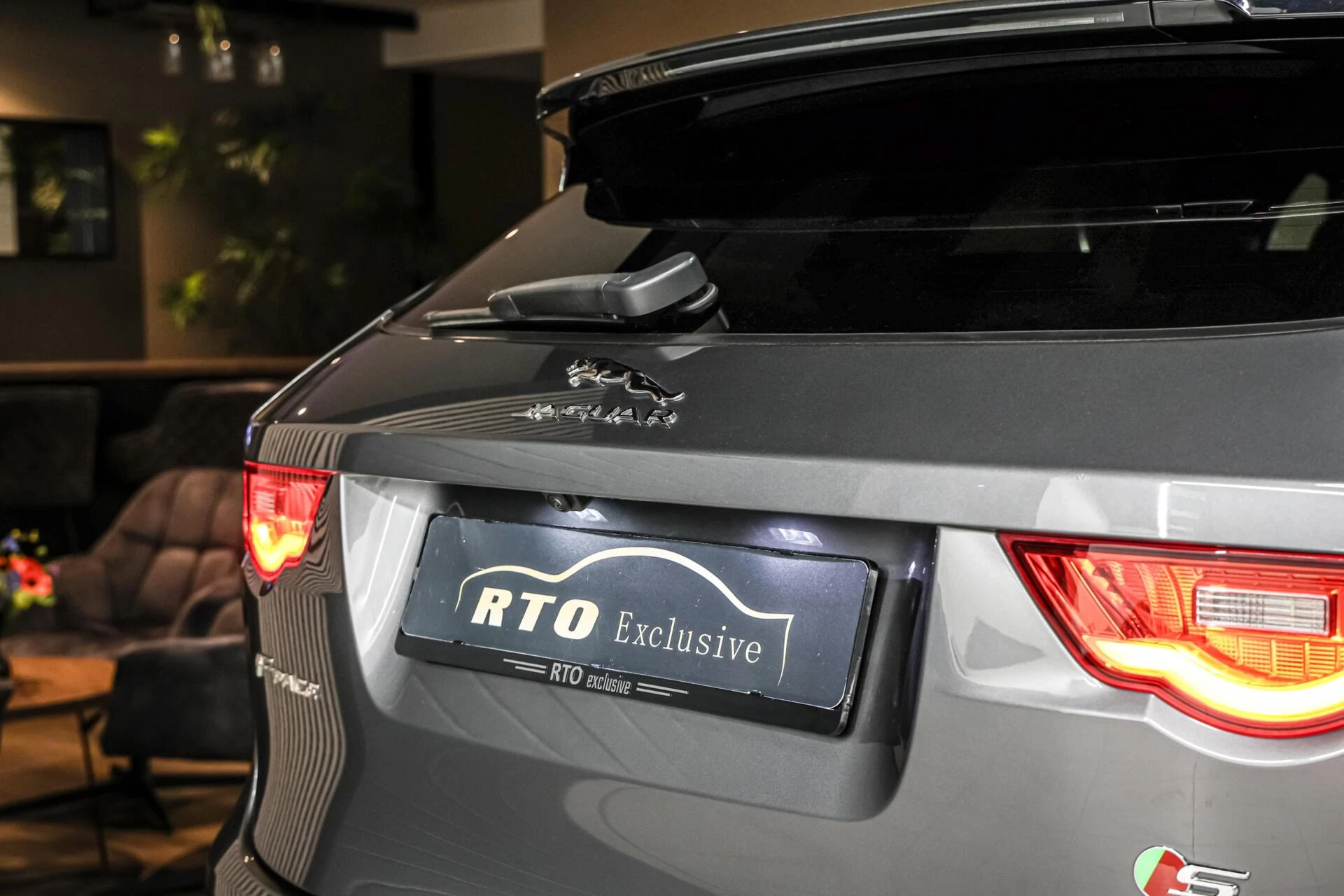 Hoofdafbeelding Jaguar F-PACE