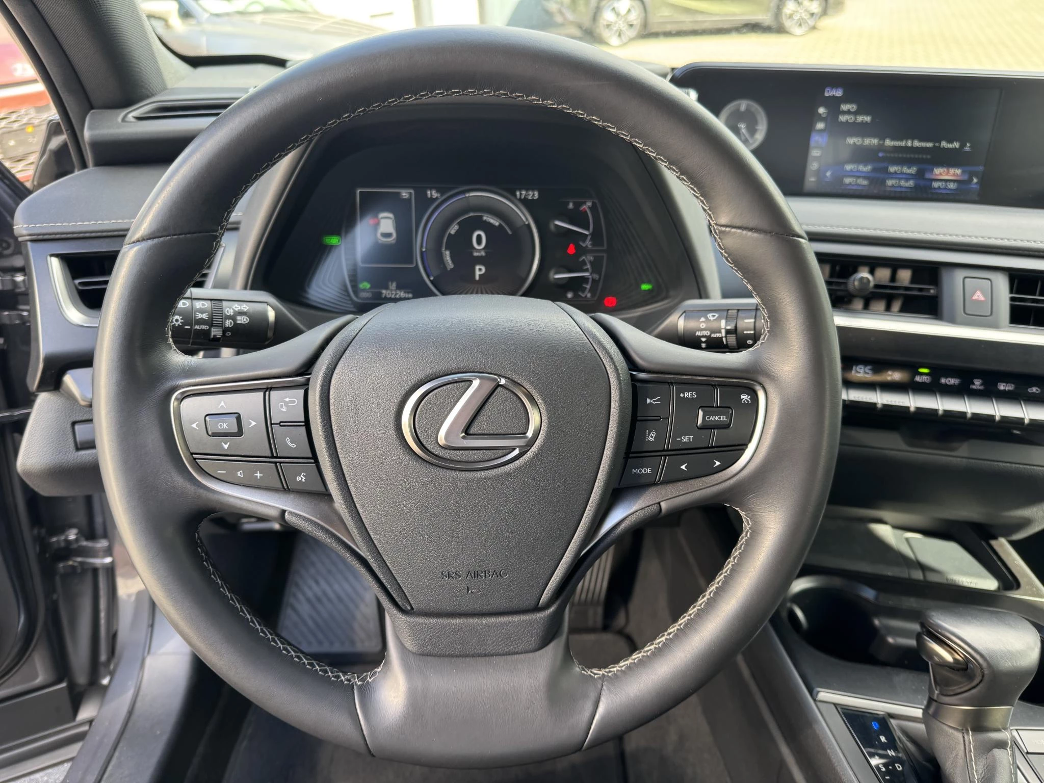 Hoofdafbeelding Lexus UX