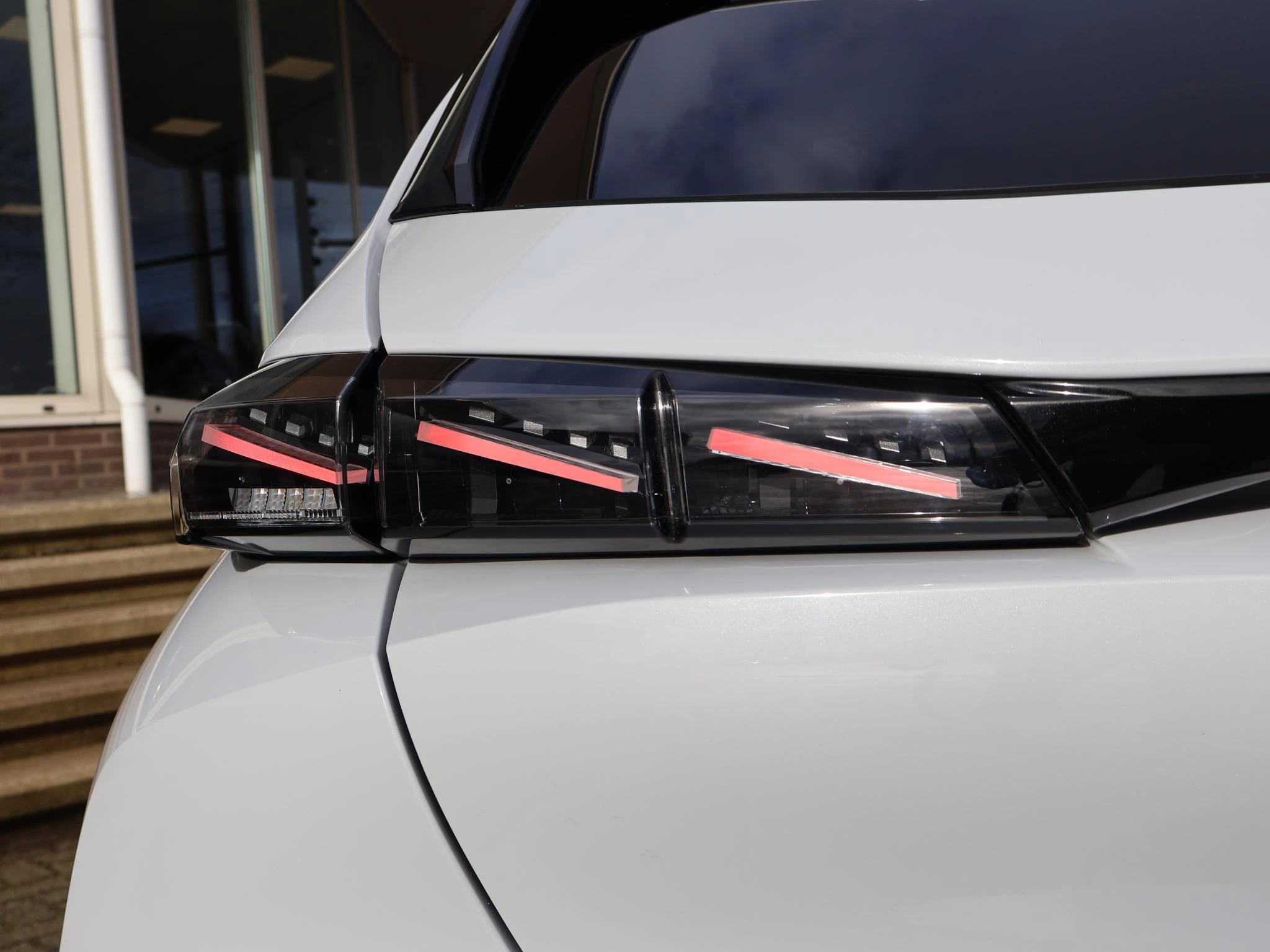 Hoofdafbeelding Peugeot e-308