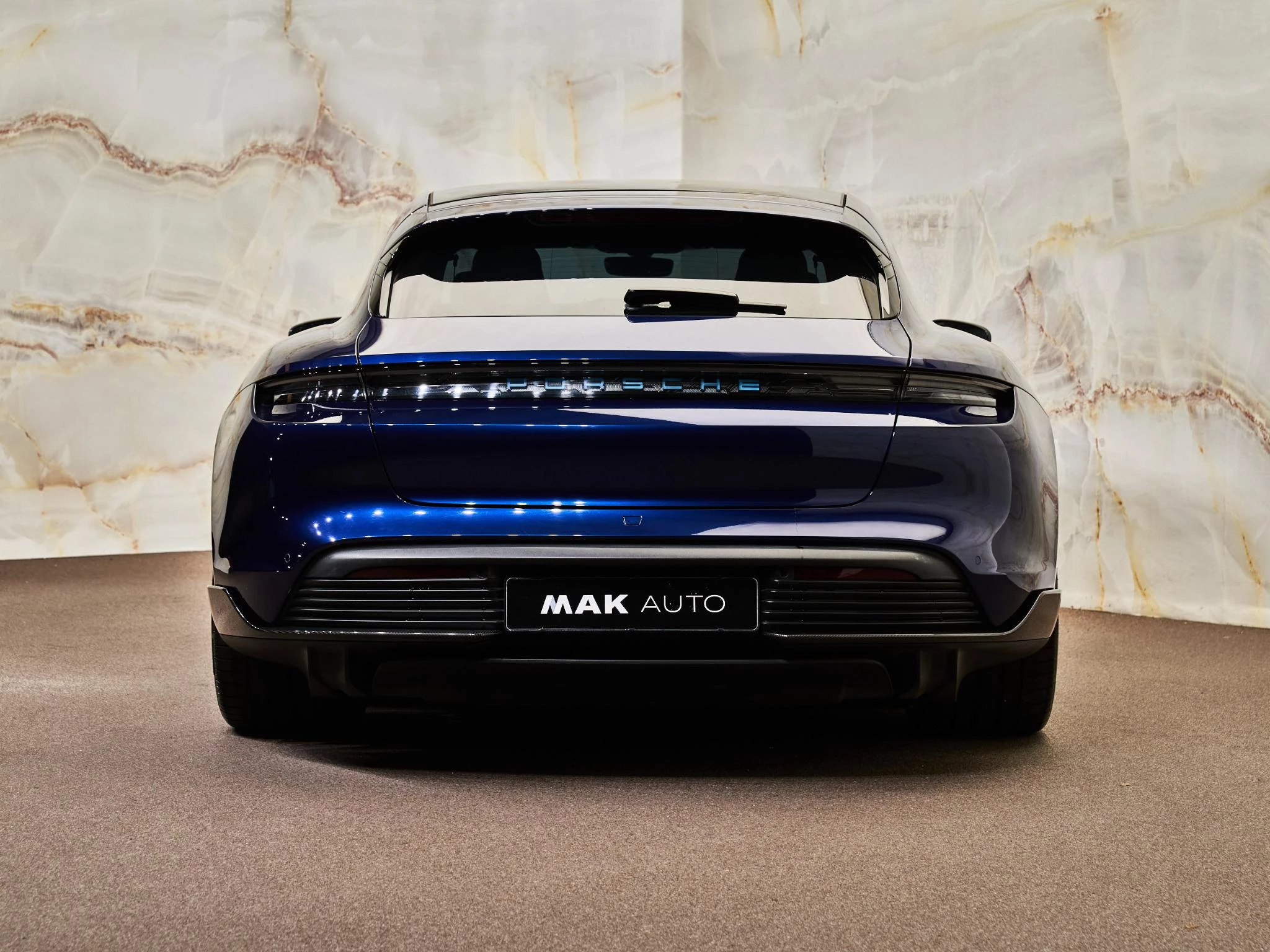 Hoofdafbeelding Porsche Taycan