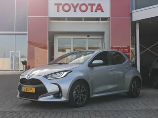 Toyota Yaris 1.5 HYBRID DYNAMIC APPLE/ANDROID KEYLESS 16"LM-VELGEN LED-PAKKET NL-AUTO