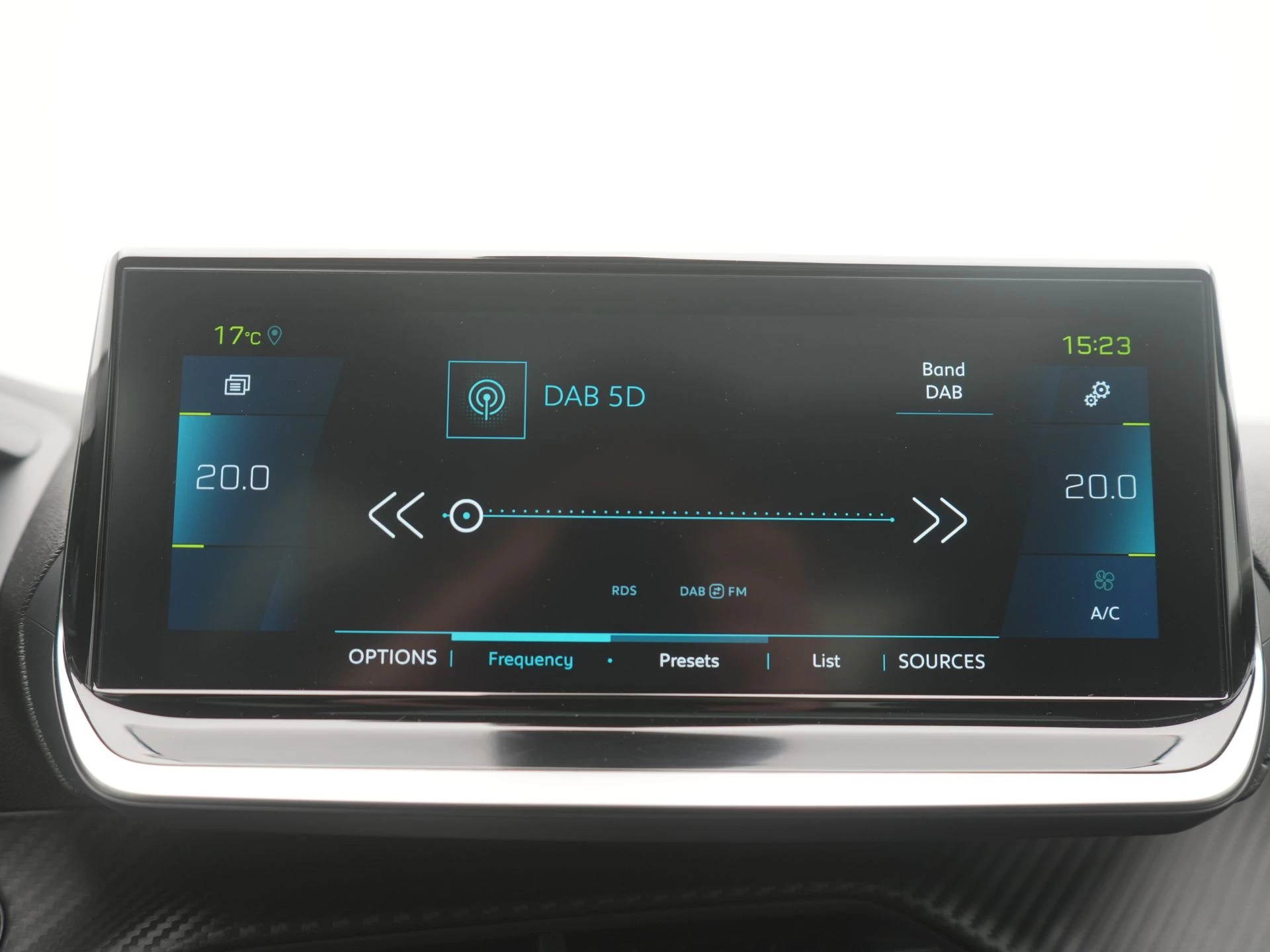 Hoofdafbeelding Peugeot e-208