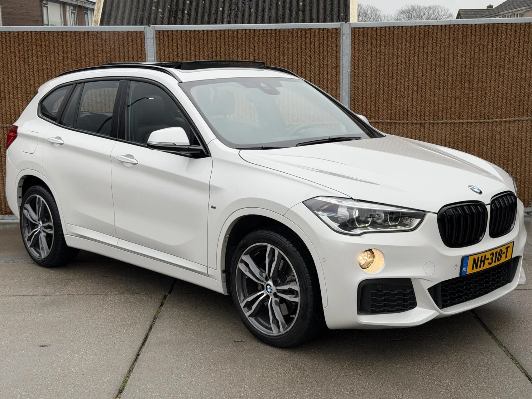 Hoofdafbeelding BMW X1