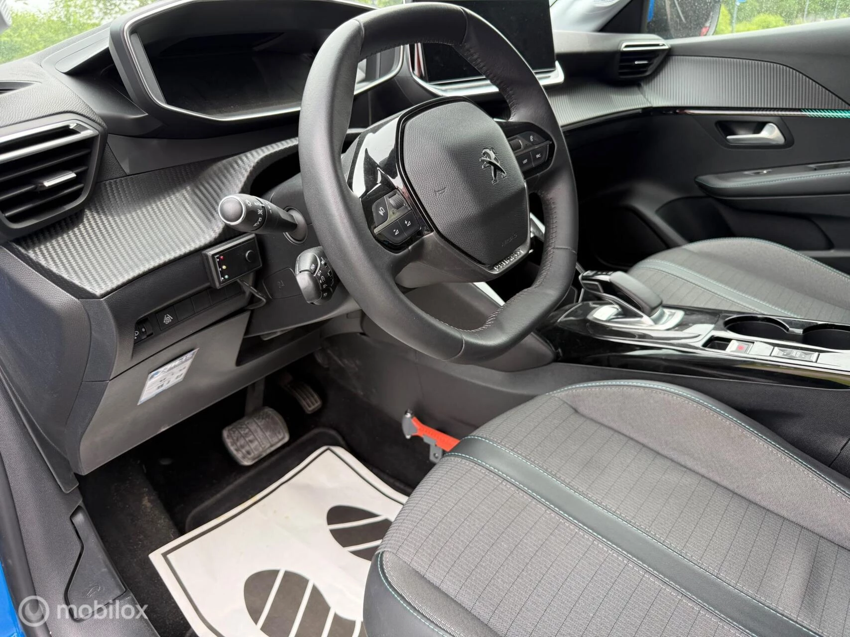 Hoofdafbeelding Peugeot e-208