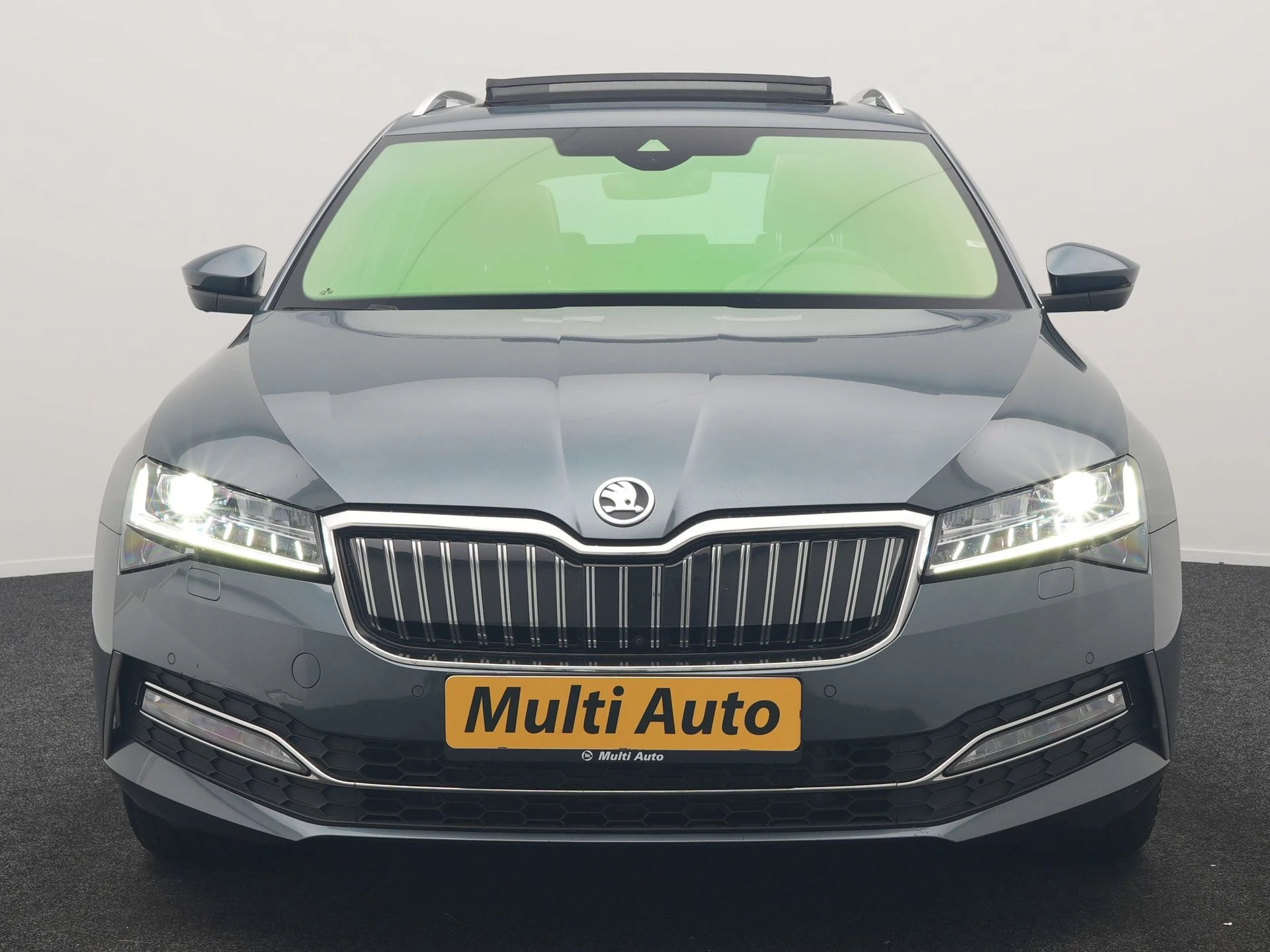Hoofdafbeelding Škoda Superb