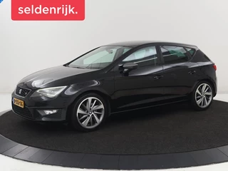 SEAT Leon 1.8 TSI FR | Stoelverwarming | Full LED |  Trekhaak | Half leder | Sportstoelen | Climate control | Cruise control | Bluetooth