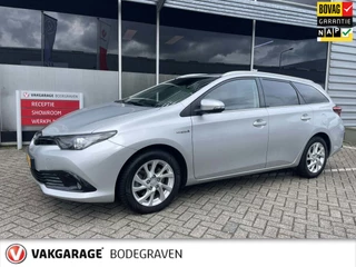 Toyota Auris 1.8 Hybrid Dynamic / camera