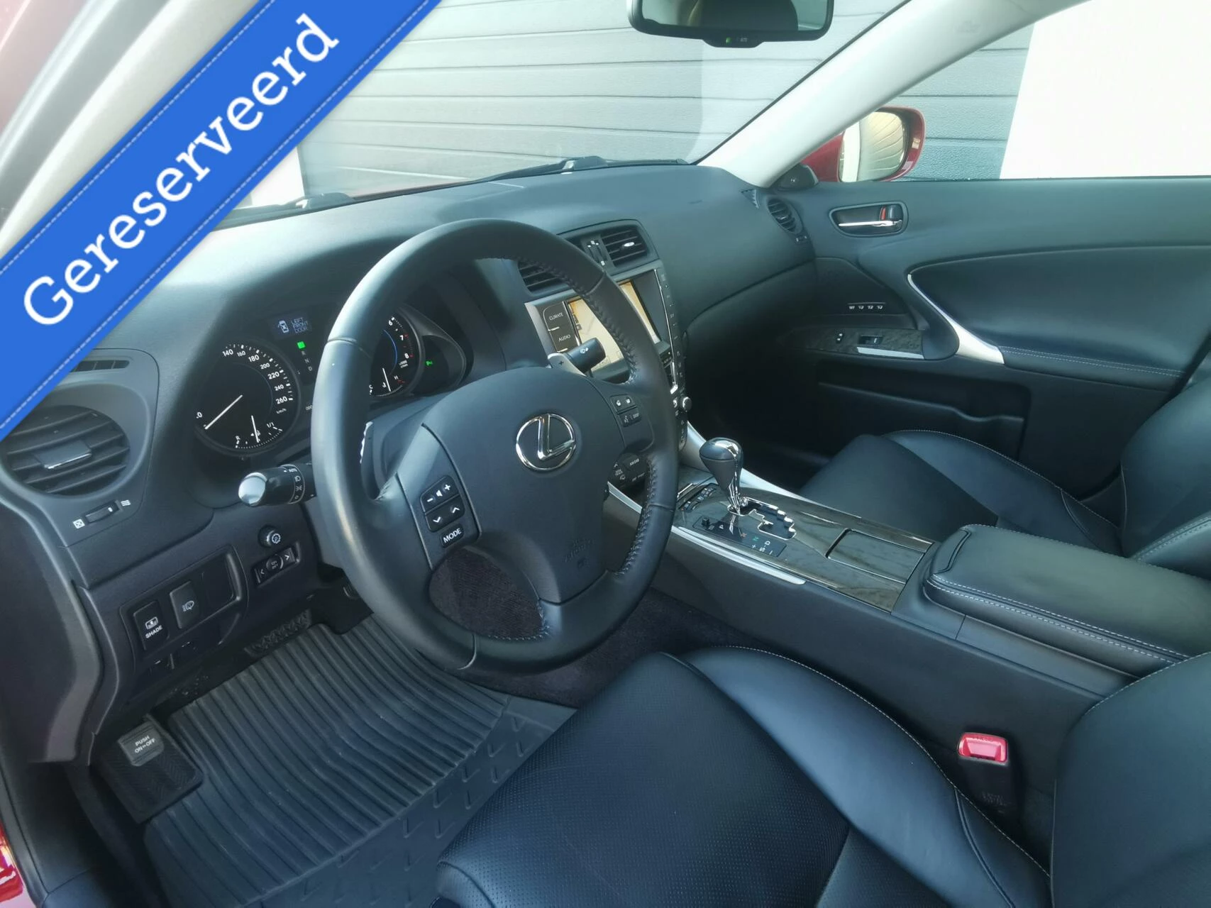 Hoofdafbeelding Lexus IS