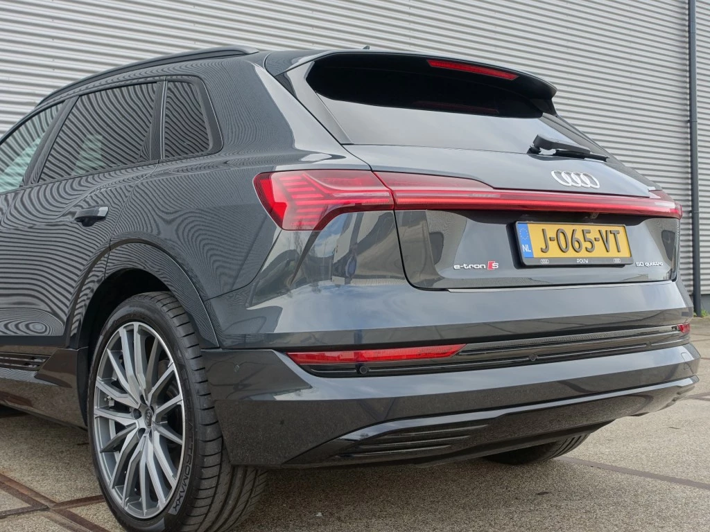 Hoofdafbeelding Audi e-tron