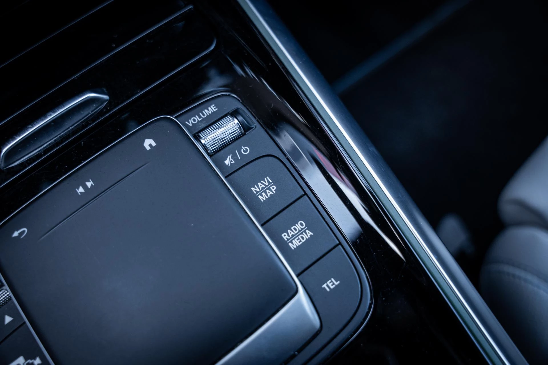 Hoofdafbeelding Mercedes-Benz EQA