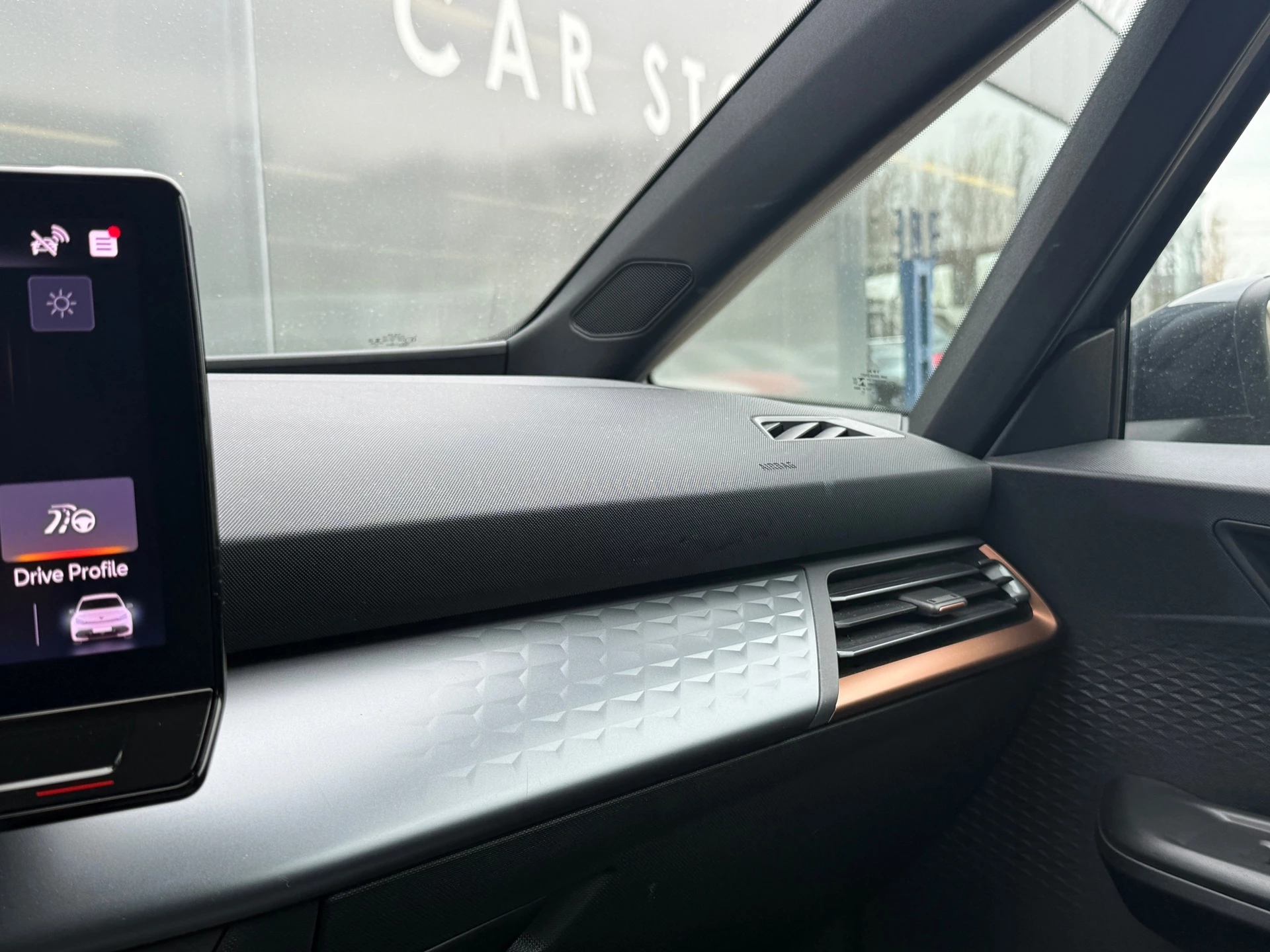 Hoofdafbeelding CUPRA Born